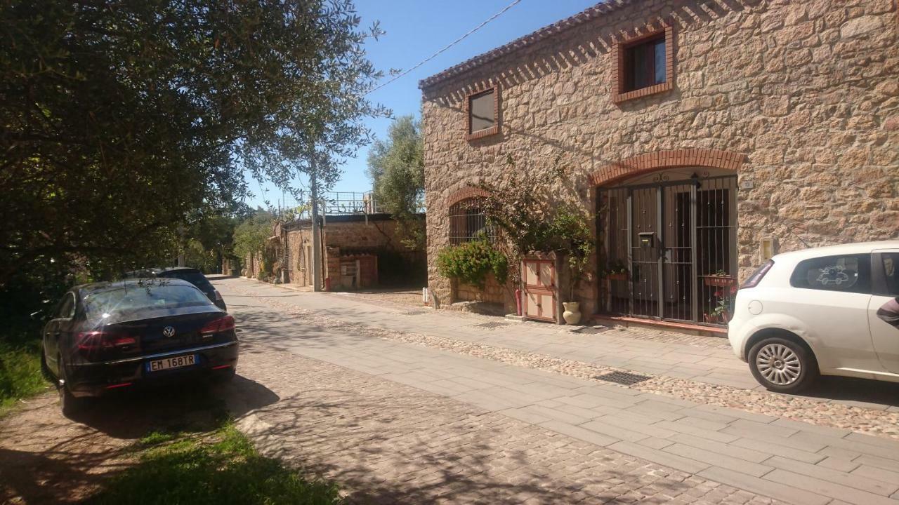 Appartamenti Quilici Санта Мария Наварезе Екстериор снимка